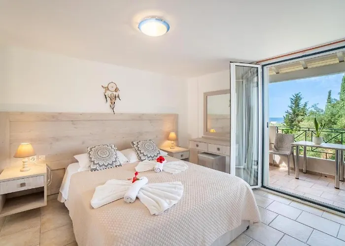 Anna * Arillas (Corfu)